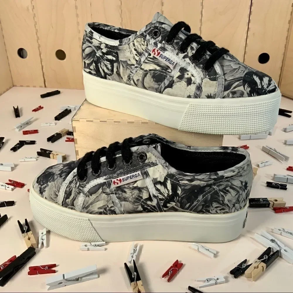 SUPERGA 2790 ANNABELLA FLORAL PLATFORM SNEAKER IN BLACK WHITE WOMEN’S SIZE EU 36